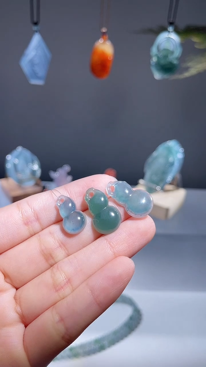 颈饰未镶嵌翡翠葫芦多样性发1