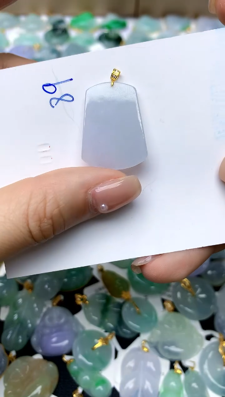 【闪购商品】翡翠颈饰18K金镶嵌天然A货翡翠