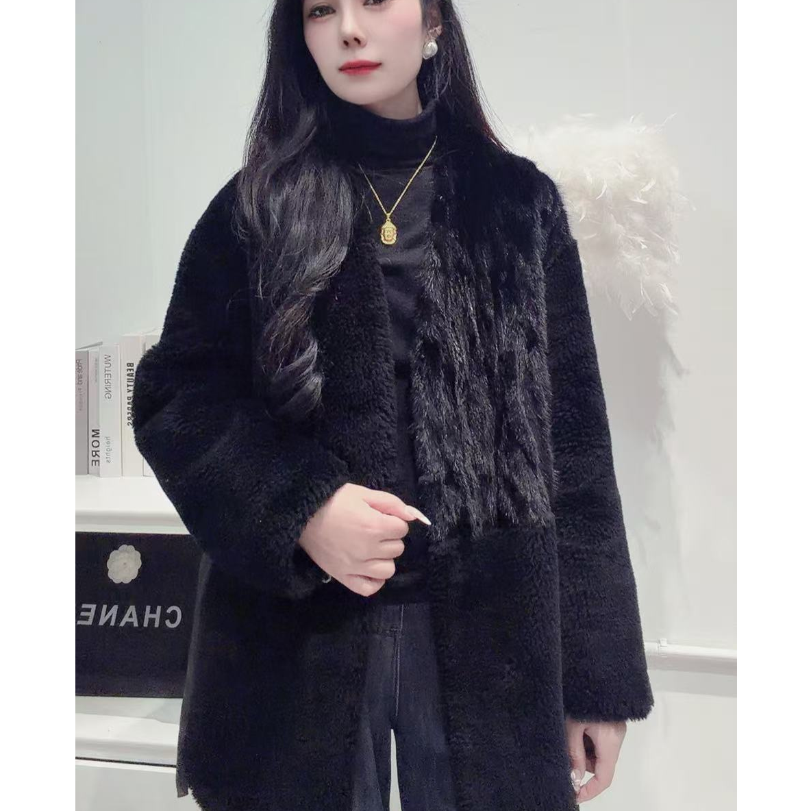 海宁秋冬气质时尚高级质感黑色女士羊皮羊毛设计师水貂外套【1133】
