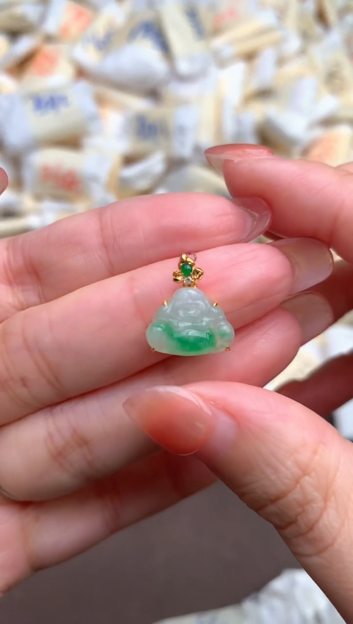 【闪购商品】翡翠颈饰18K金镶嵌 —