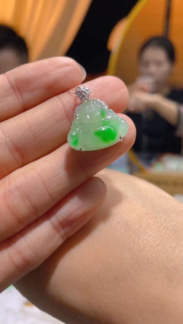 【闪购商品】翡翠颈饰18K金镶嵌假一赔三