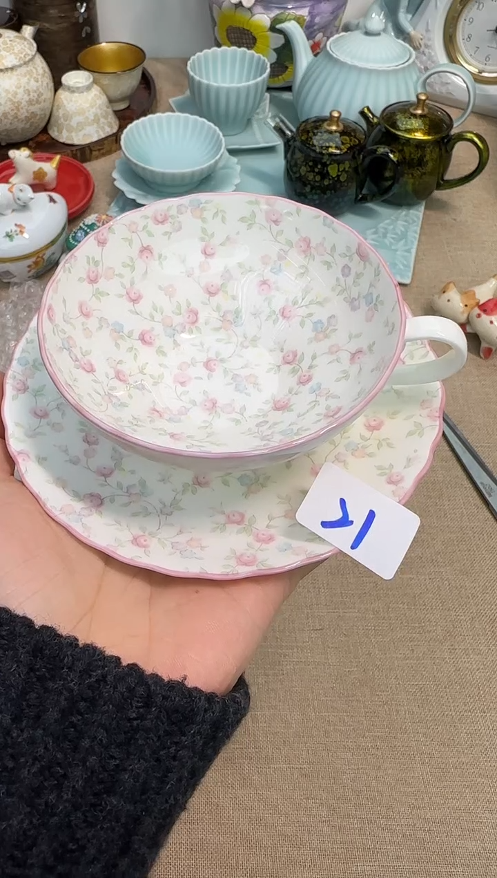 瓷片泡泡家的瓷器真好看