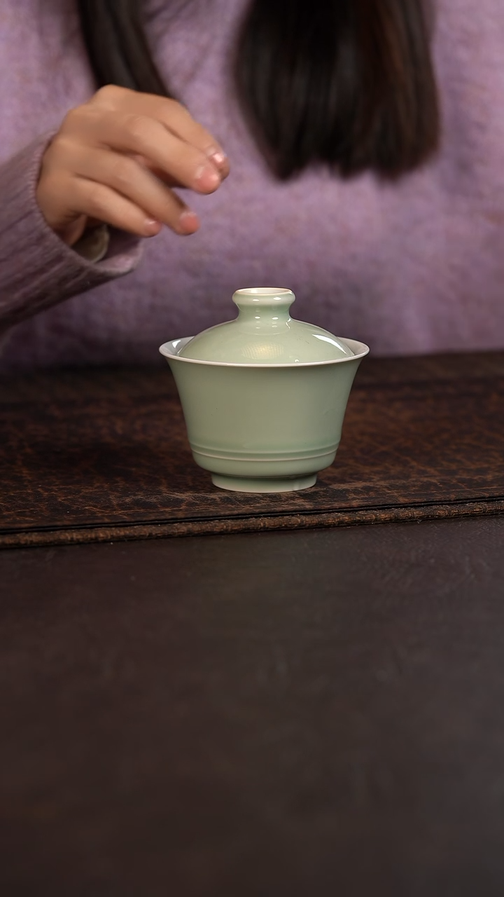 【闪购商品】杯云霞珍藏豆青大马蹄盖碗