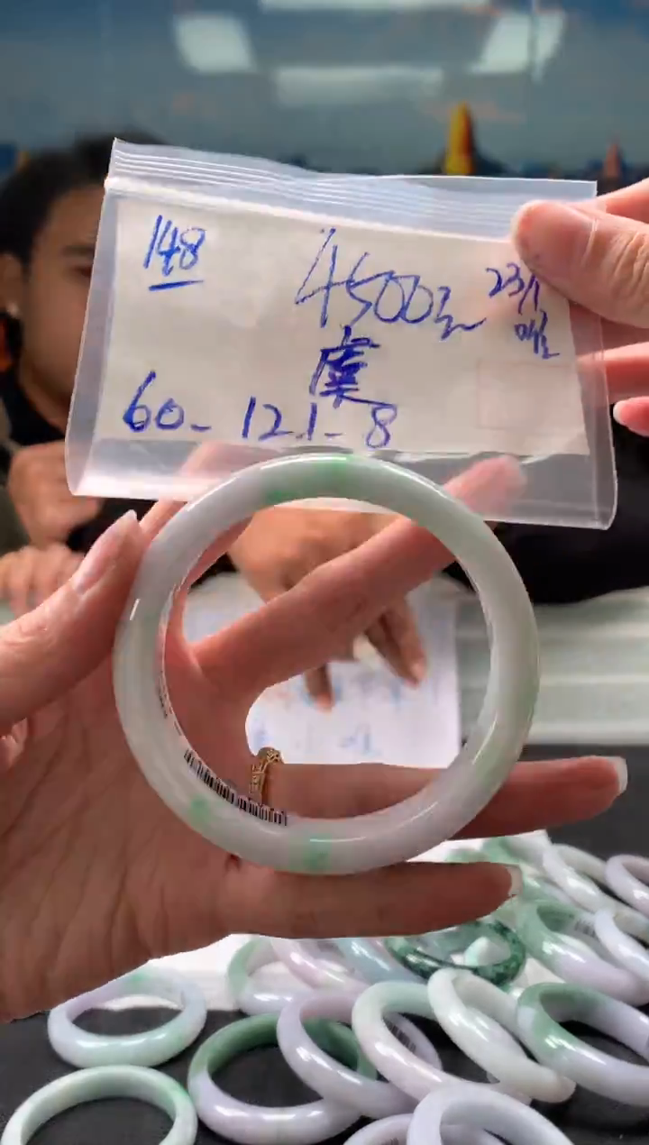 【闪购商品】翡翠手镯未镶嵌翡翠手镯 下单联系小耳机#148