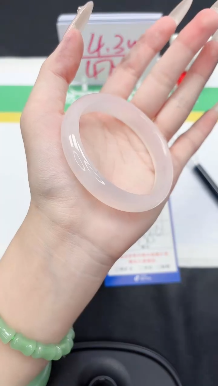 【闪购商品】石英质玉手镯未镶嵌249-55