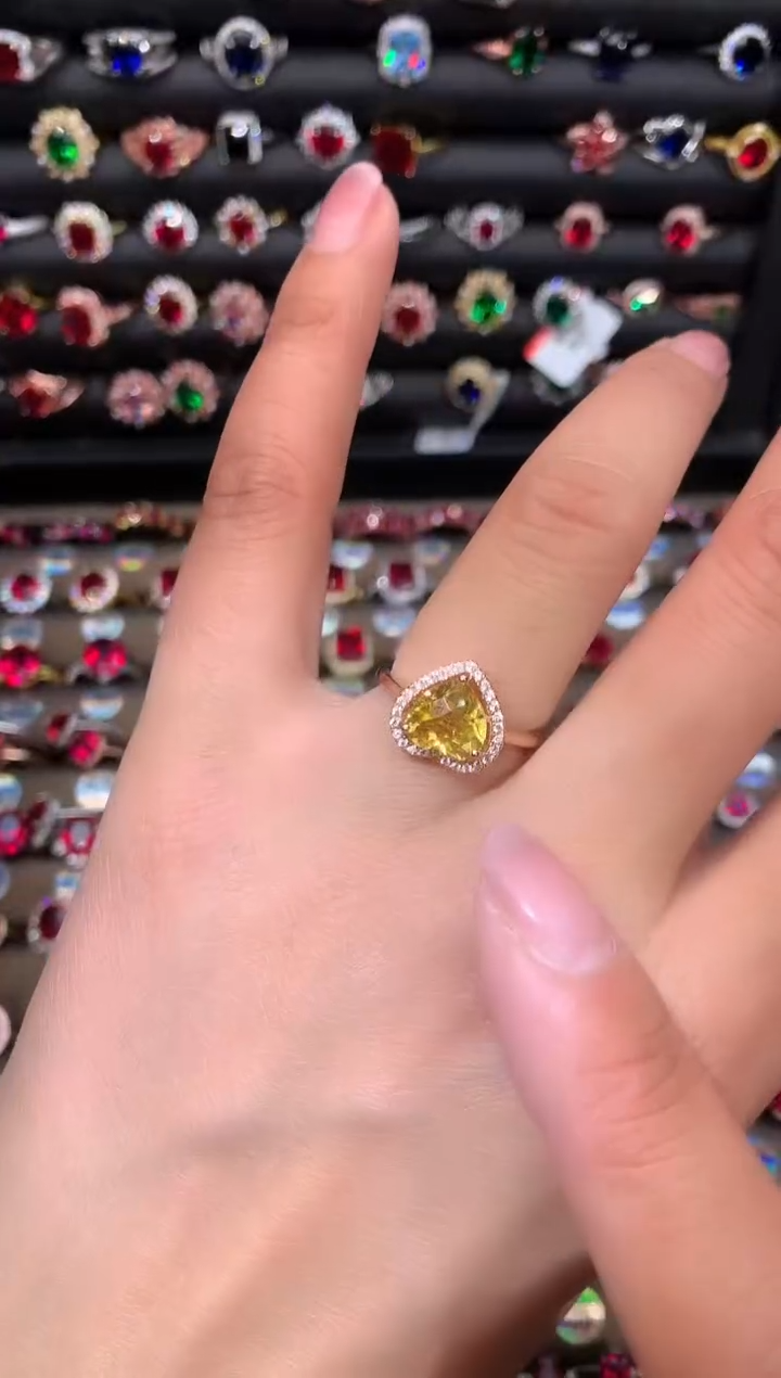 【闪购商品】水晶戒指银S925镶嵌黄水晶