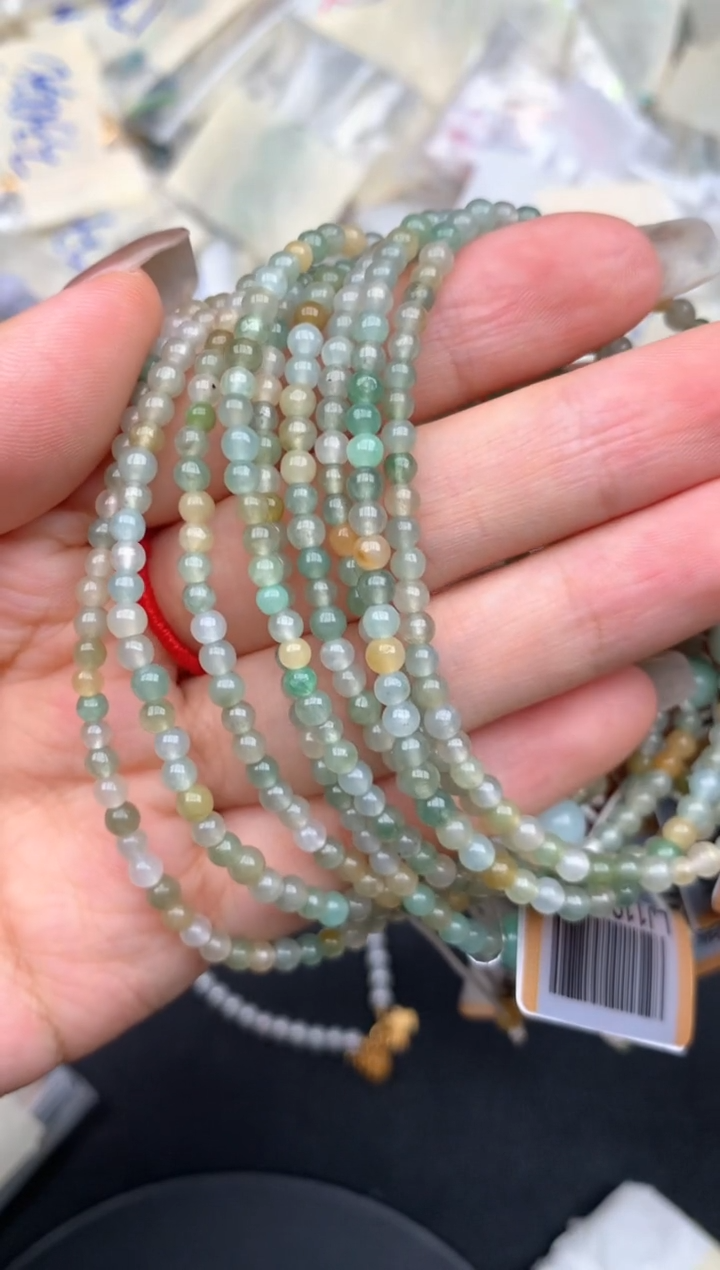 未镶嵌挂件翡翠多样性发货（发一个）