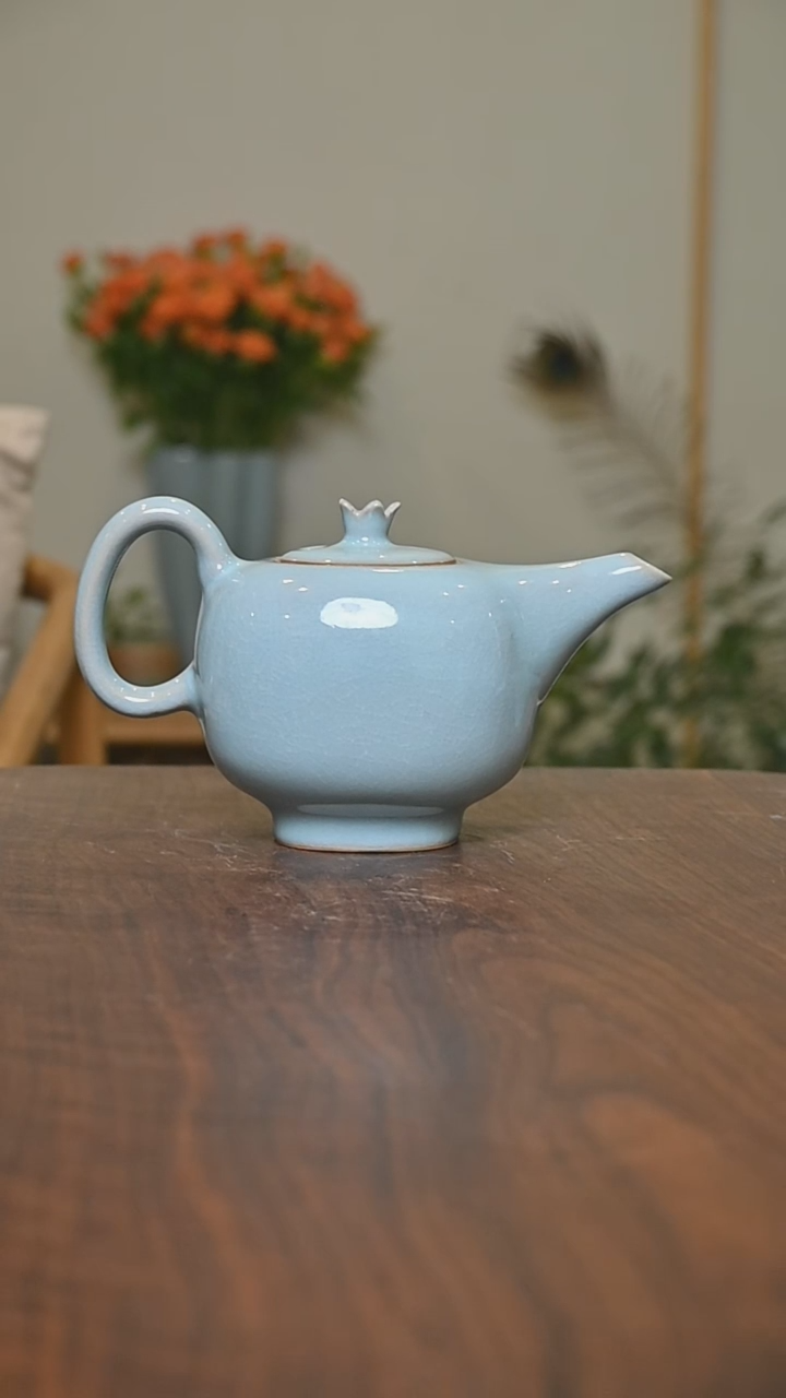 其他微瑕天青无款石榴壶380ml