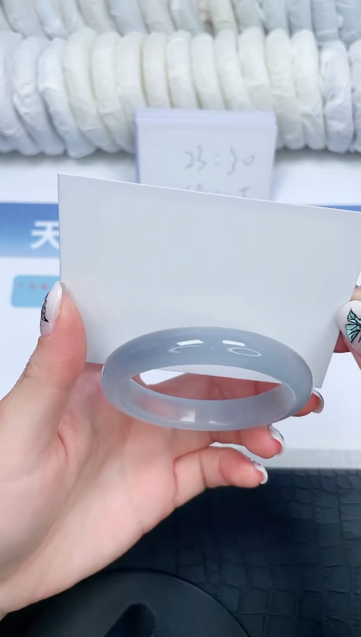 【闪购商品】石英质玉手镯未镶嵌420-55