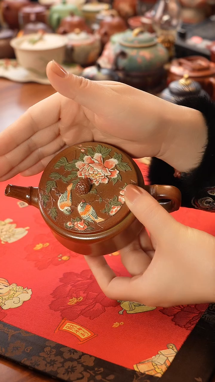 茶壶紫砂牡丹汉瓦