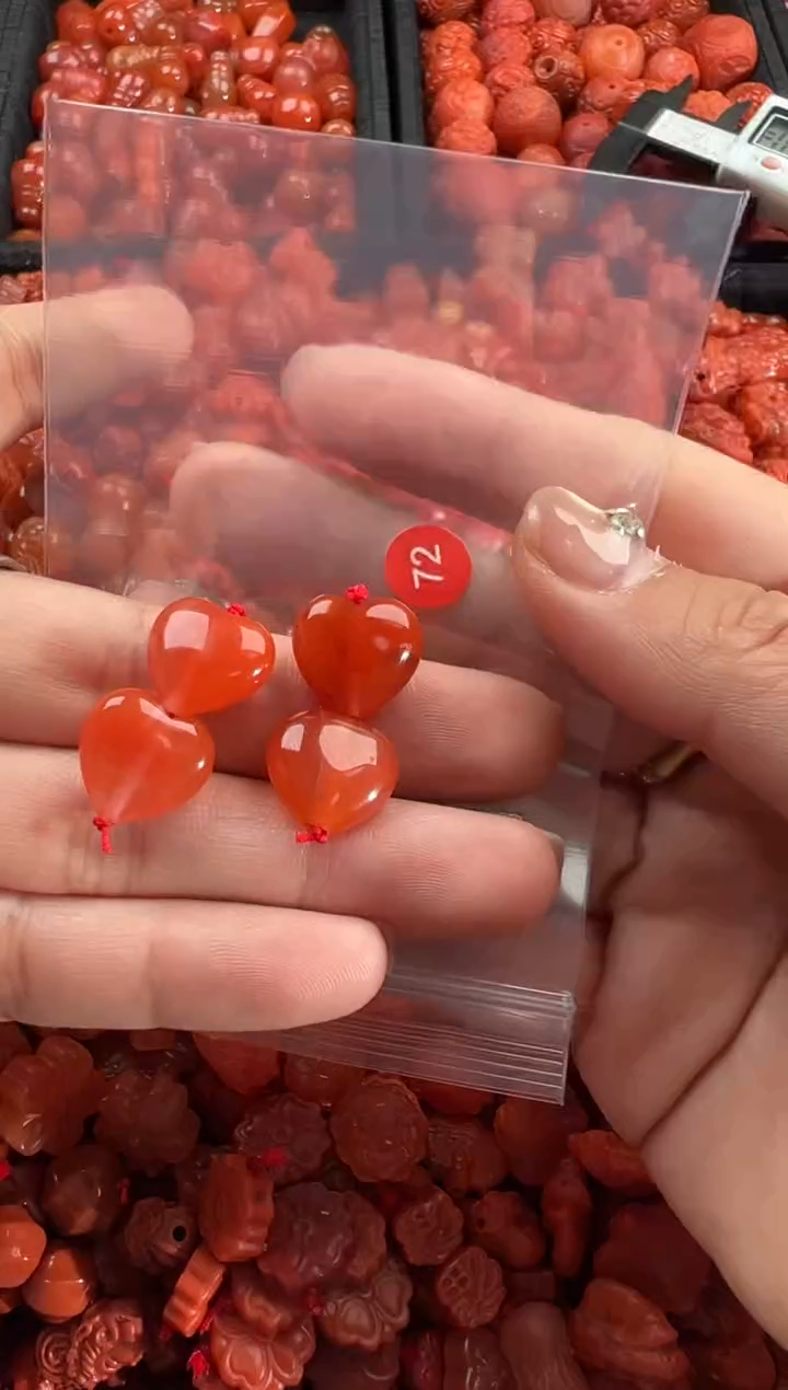 【闪购商品】南红玛瑙颈饰未镶嵌3