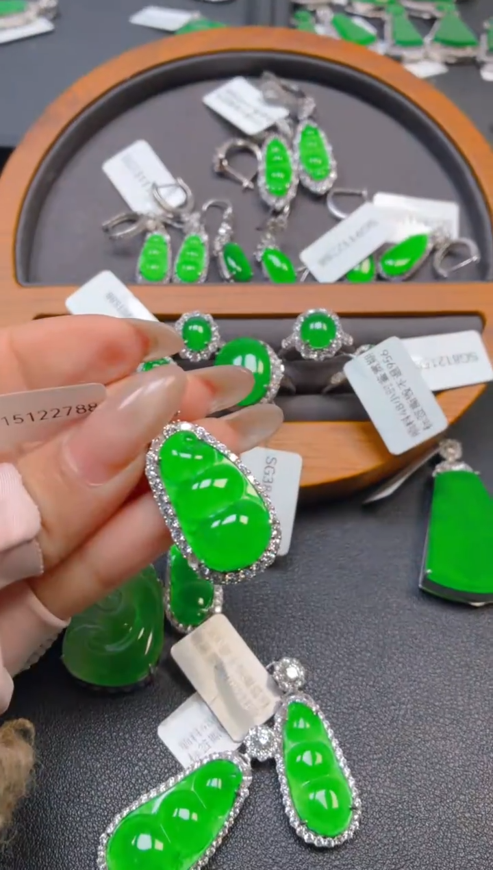 吊坠(不含链)银S925镶嵌翡翠1