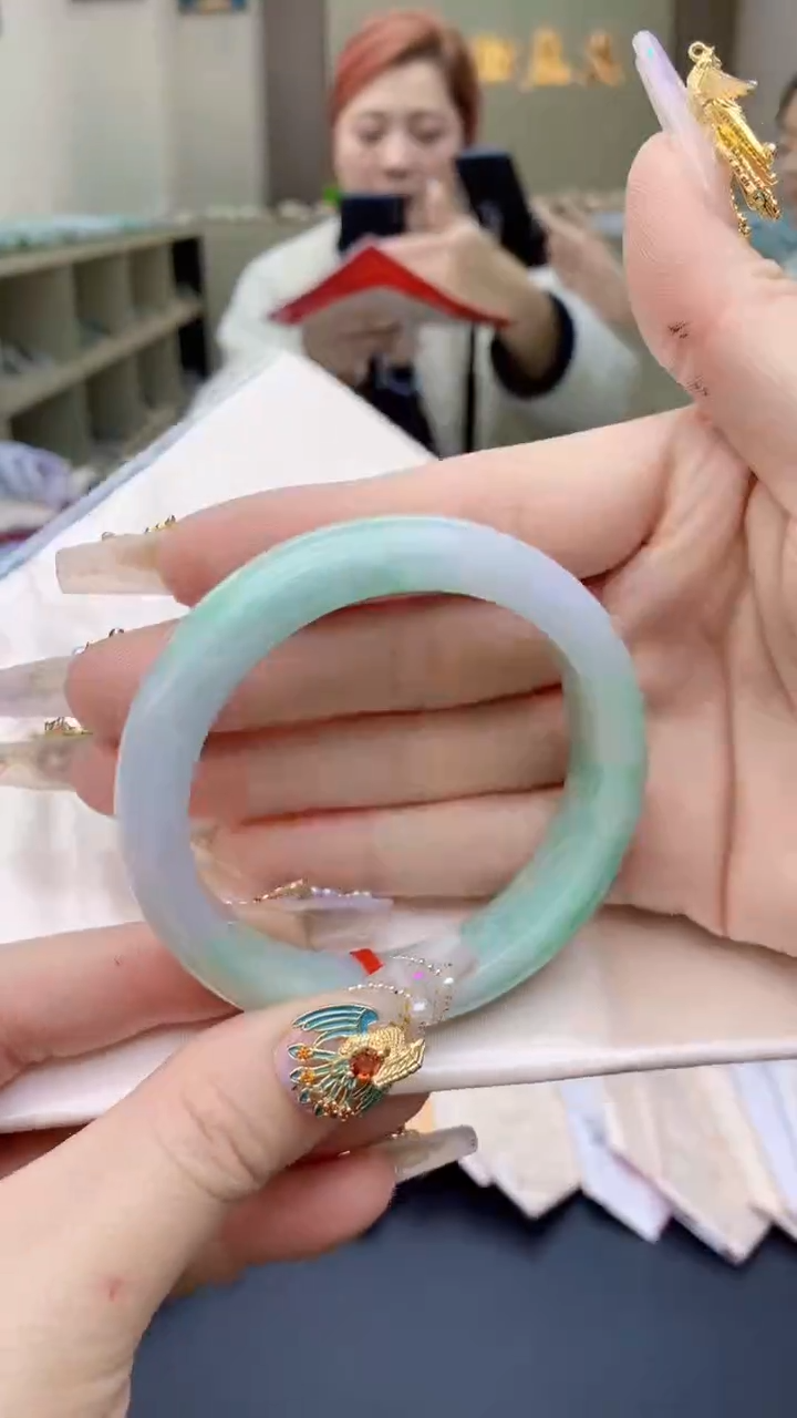 【闪购商品】翡翠手镯未镶嵌0229697090