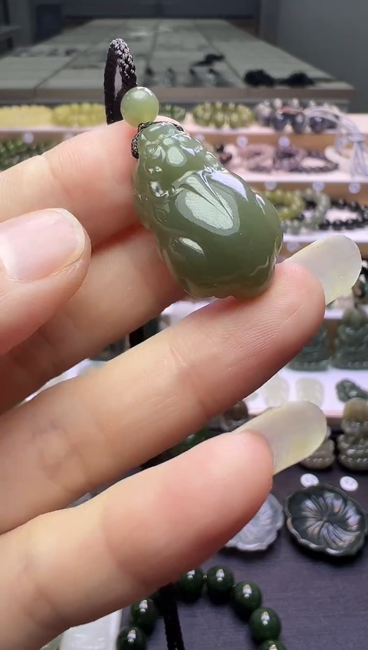 颈饰未镶嵌和田玉102号链接