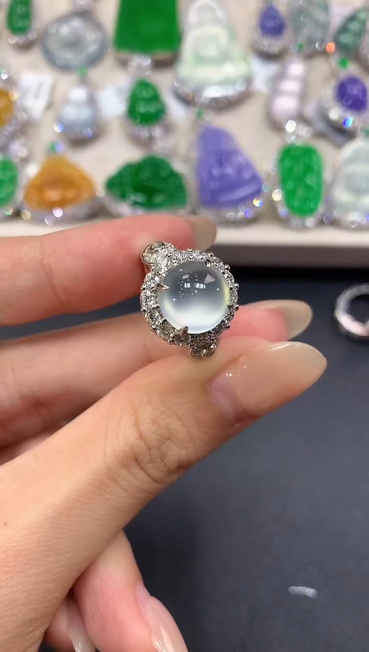 【闪购商品】翡翠戒指18K金镶嵌f7          