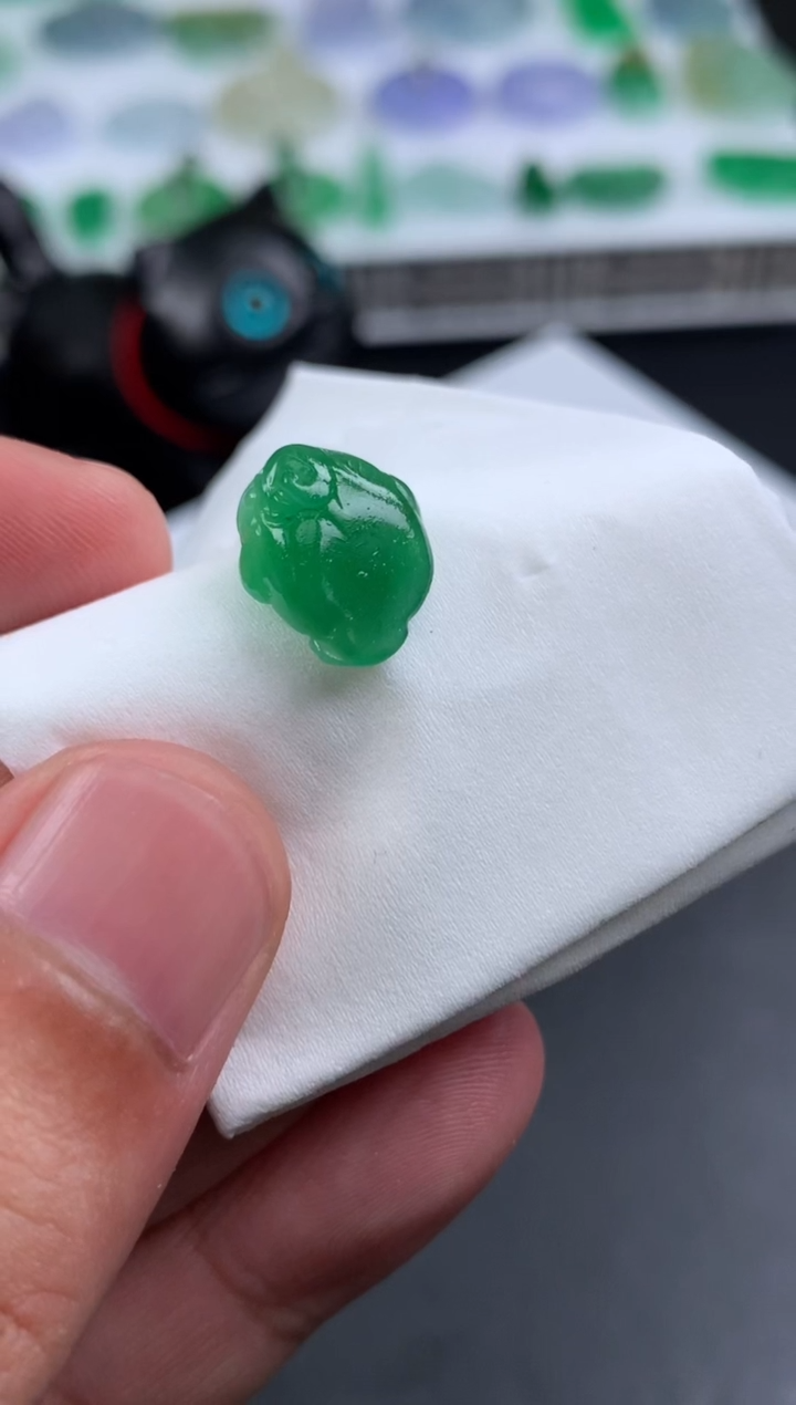 【闪购商品】定制翡翠未镶嵌翡翠