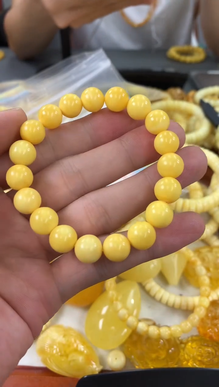【闪购商品】琥珀裸石未镶嵌手串