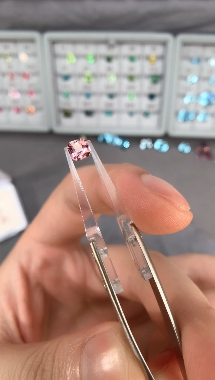 【闪购商品】定制碧玺裸石未镶嵌一颗