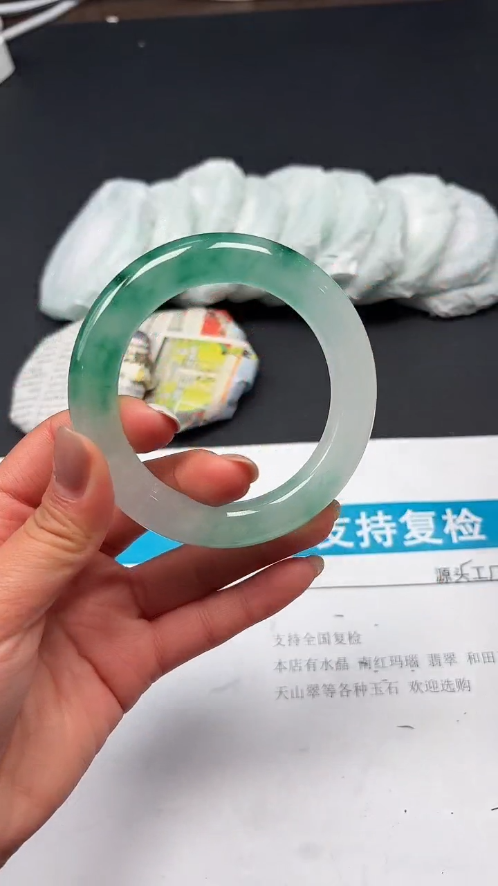 未镶嵌手镯石英质玉034