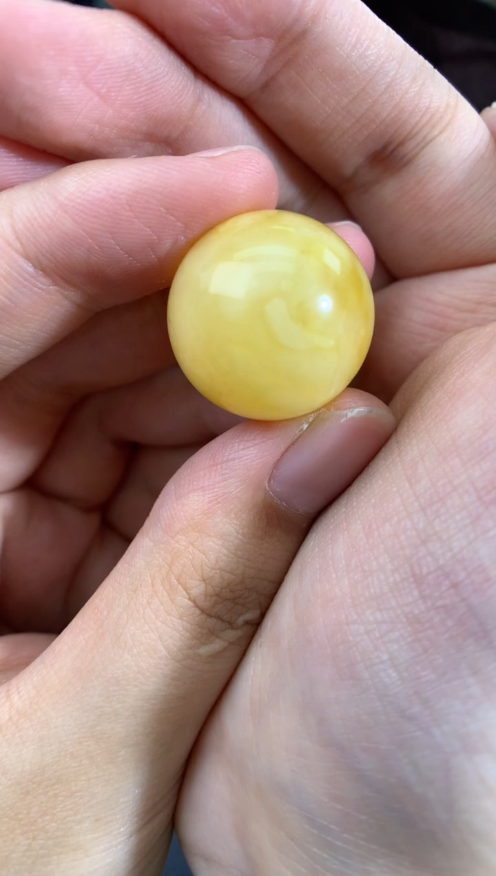 蜜蜡未镶嵌珠宝奇石1