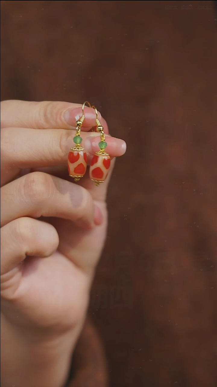 【闪购商品】玛瑙/玉髓耳环未镶嵌多样性发其一