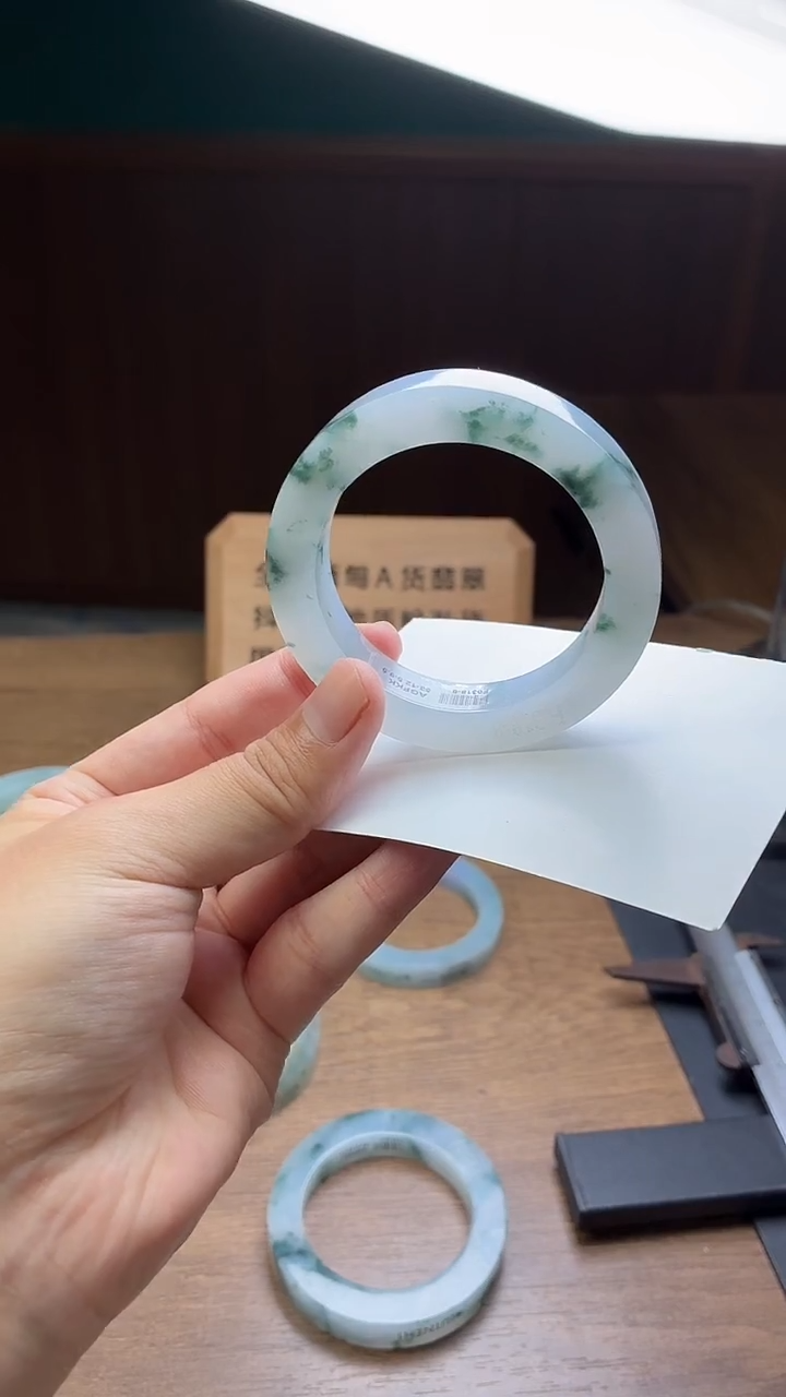 未镶嵌手镯定制翡翠鱼**方定制