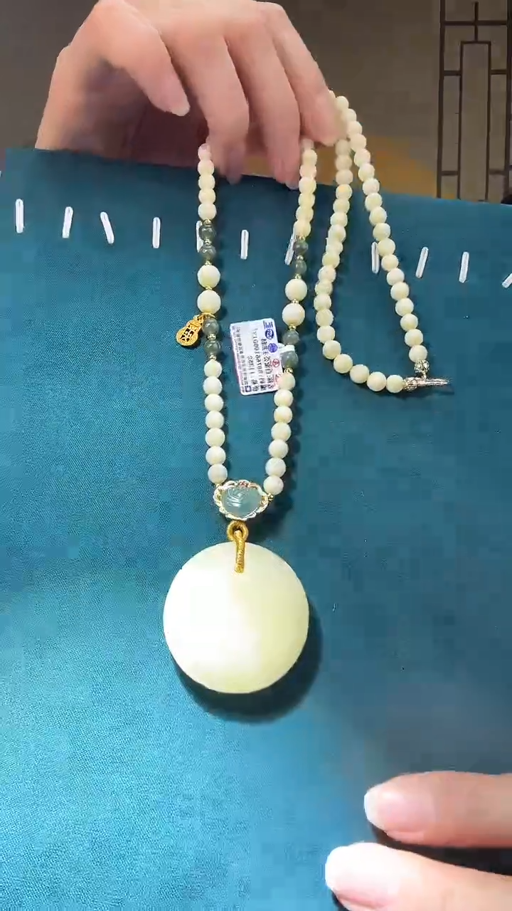 【闪购商品】琥珀裸石未镶嵌A0253天然蜜蜡