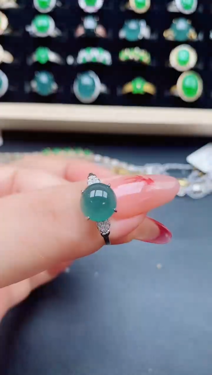【闪购商品】翡翠戒指银S925镶嵌585850
