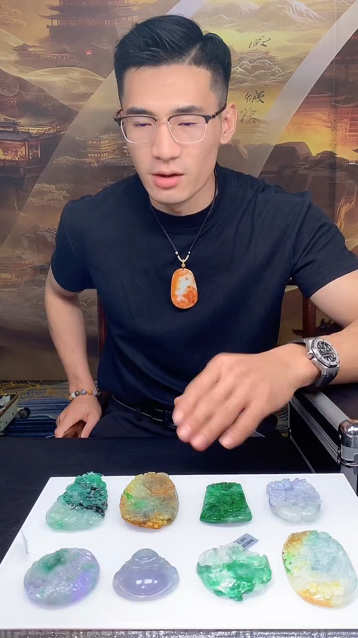 【闪购商品】定制翡翠未镶嵌1085xx-毛货挂件
