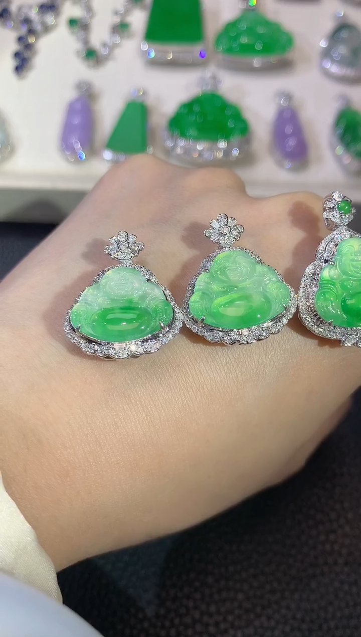 【闪购商品】翡翠吊坠(不含链)18K金镶嵌A79多样性发一件