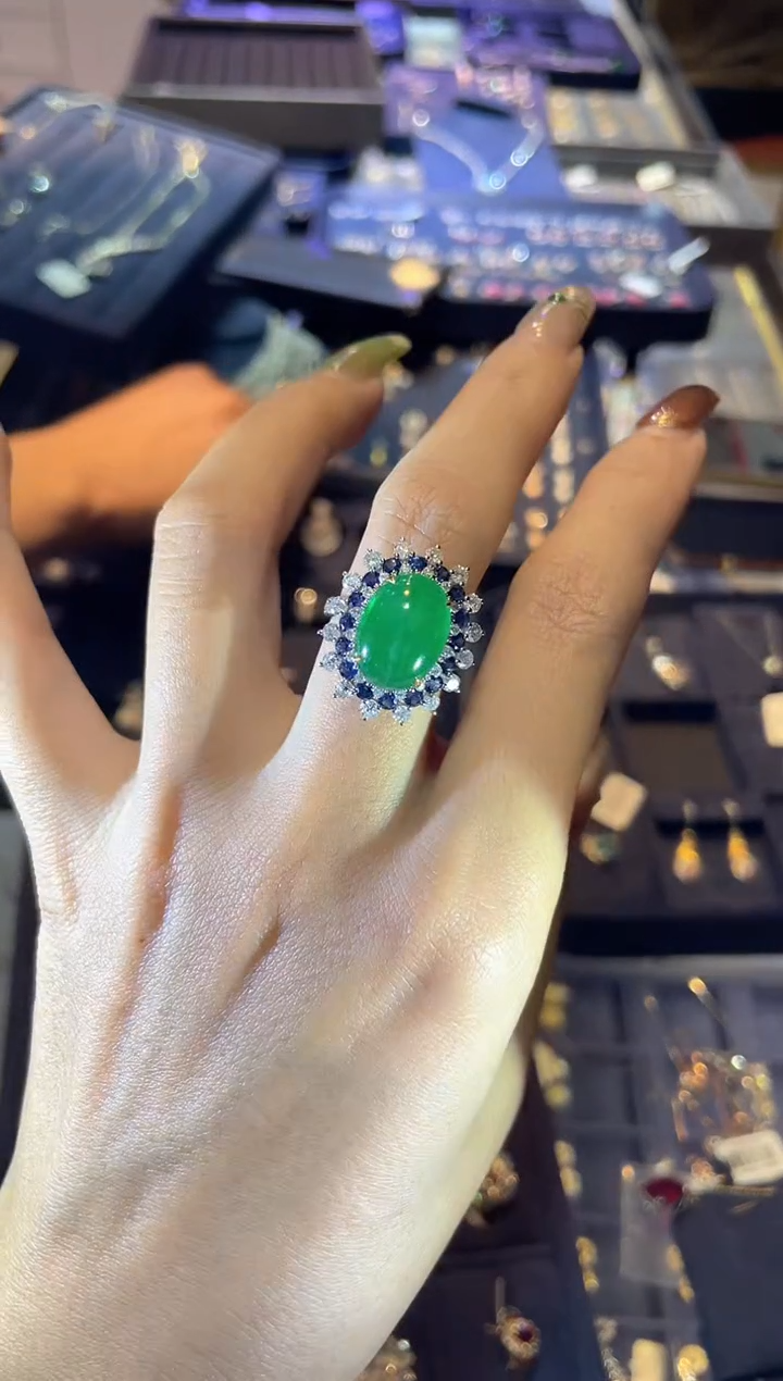 铂Pt900镶嵌戒指祖母绿   JZ