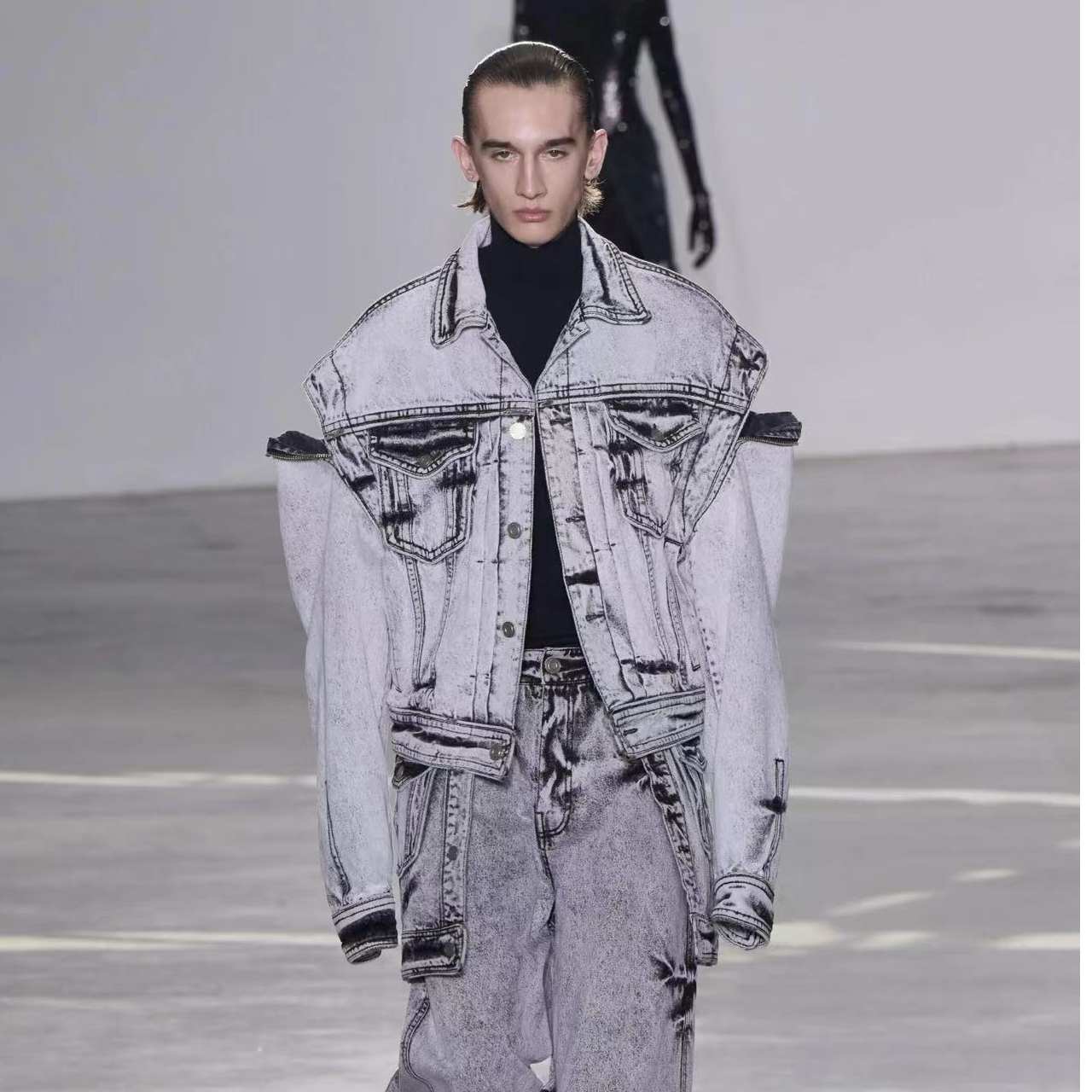 【T66】老登25年时装走秀夏季新款麻绳绳结刺绣重磅男女同款潮T