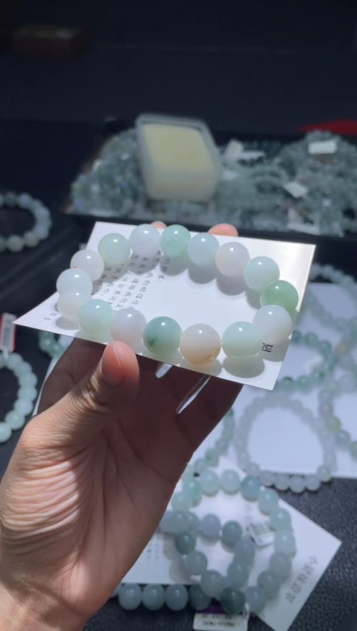 未镶嵌定制翡翠翡翠手串