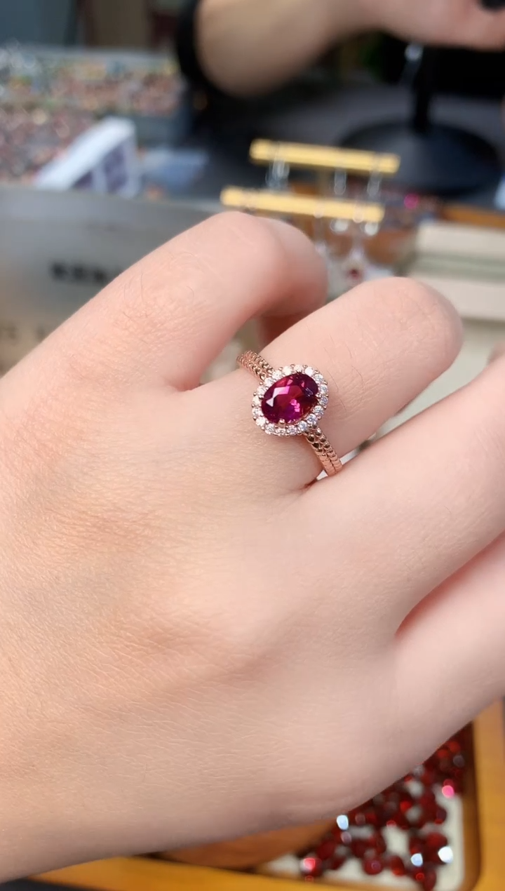 【闪购商品】石榴石戒指银S925镶嵌天然镁铝