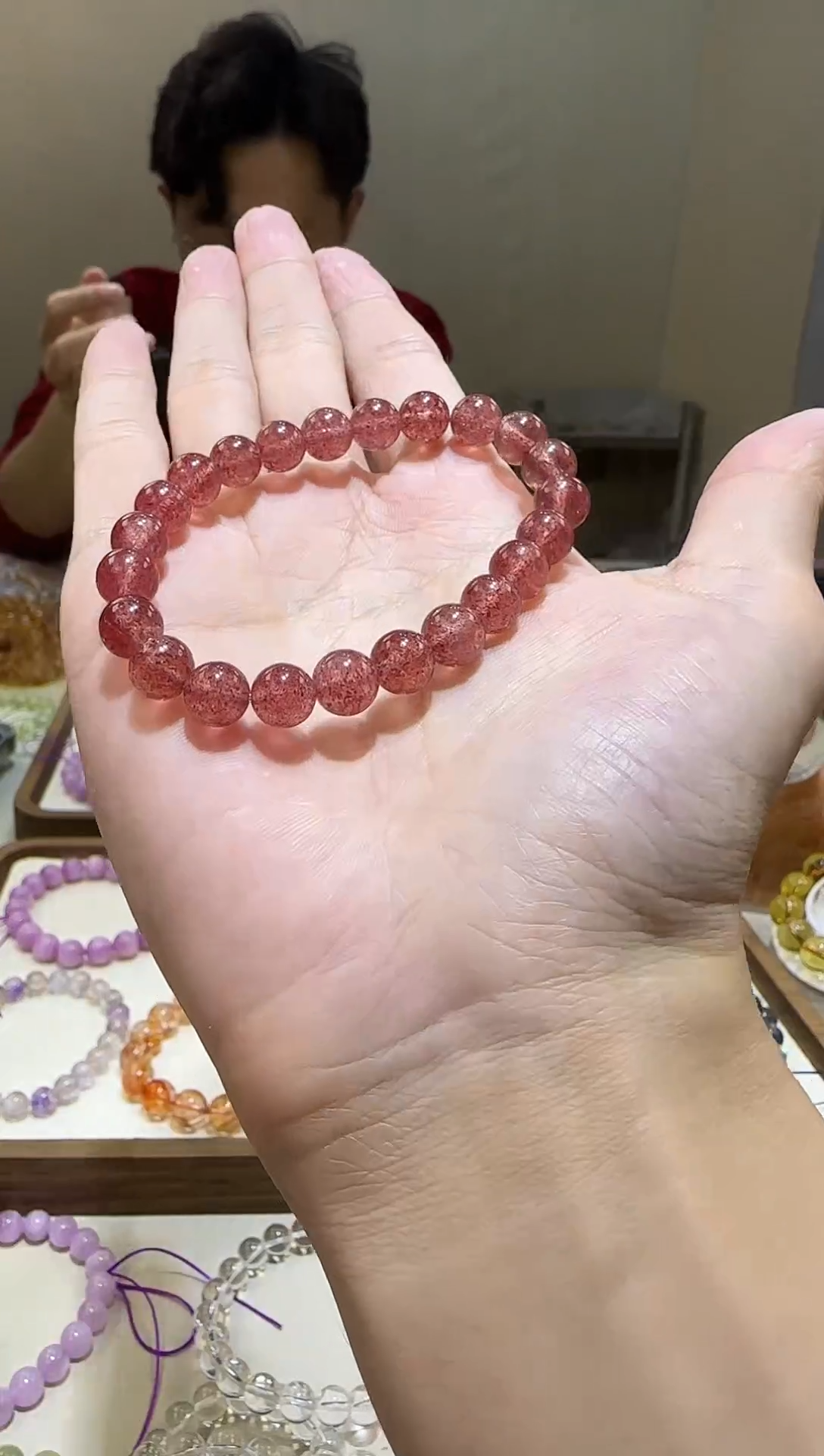 【闪购商品】石英质玉手链未镶嵌鸽血红草莓晶8