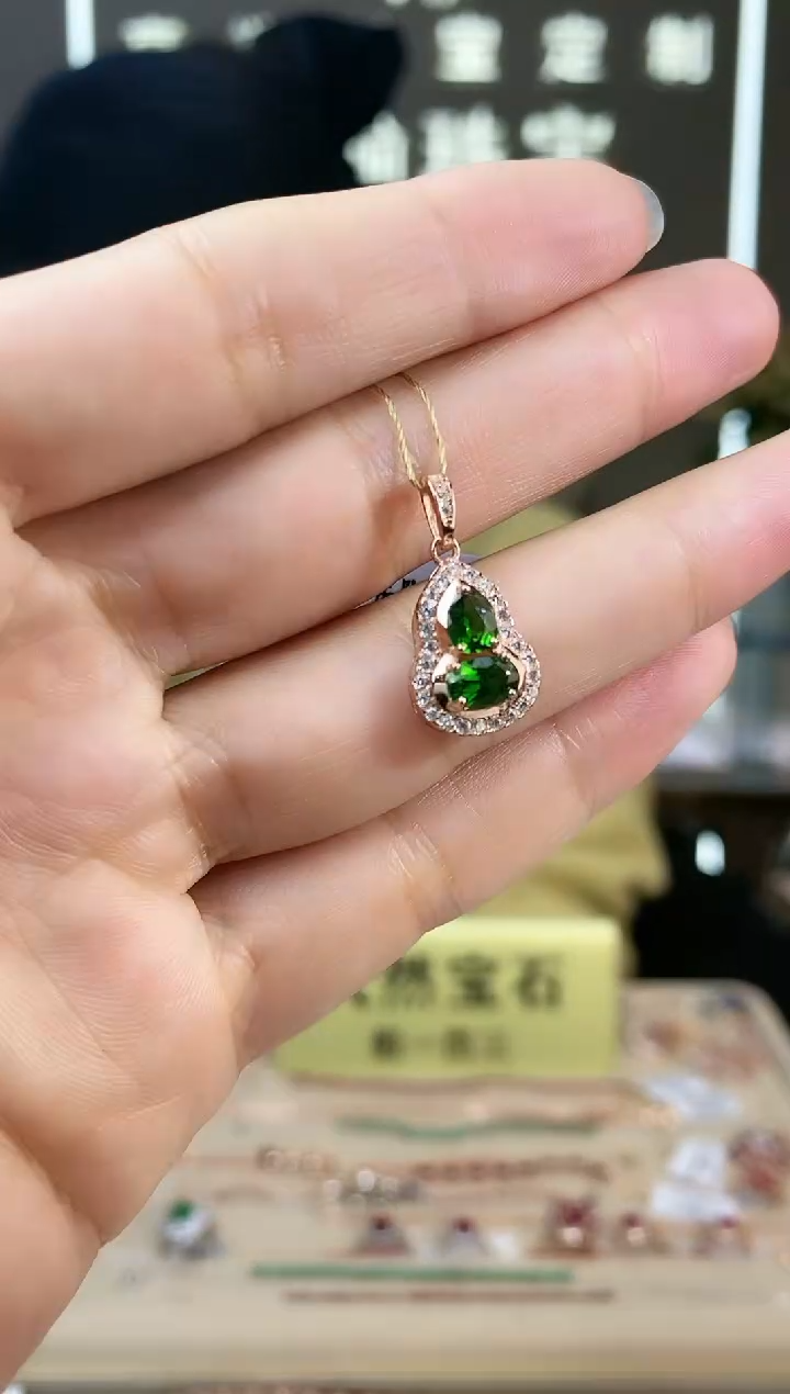 【闪购商品】透辉石颈饰颈饰银S925镶嵌颈饰