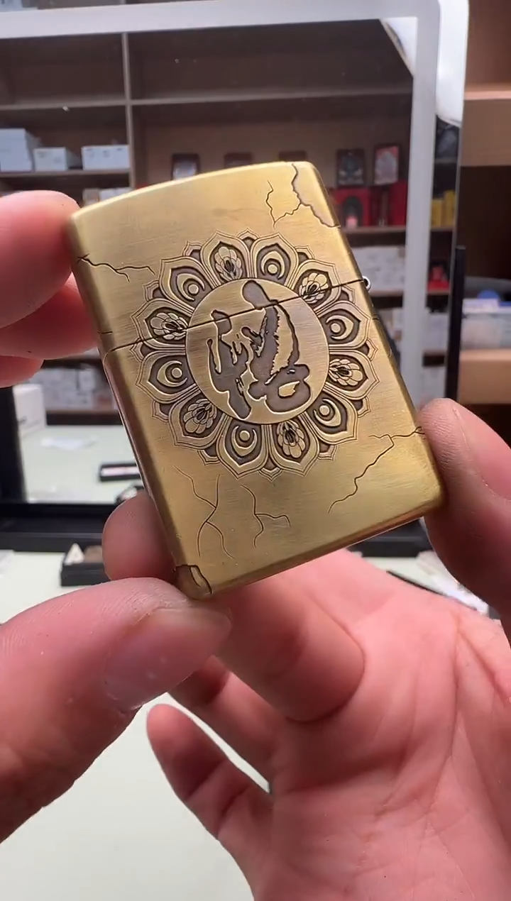 Zippo打火机168大日如来