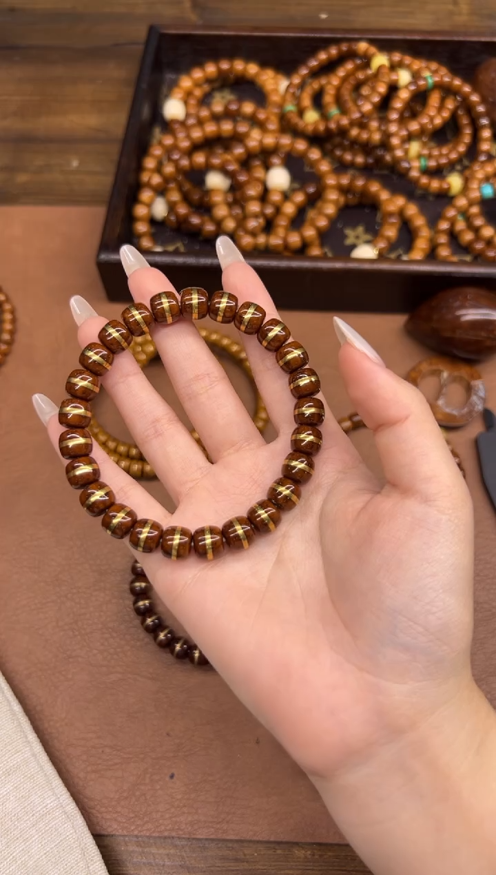 紫金鼠手串实心一线天咖皮卡9/10  2.0