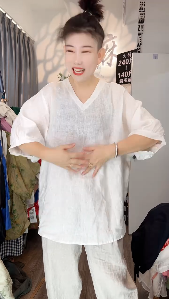 亚麻大码女装系列。