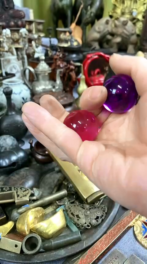 【闪购商品】一物一拍编号水晶球一对