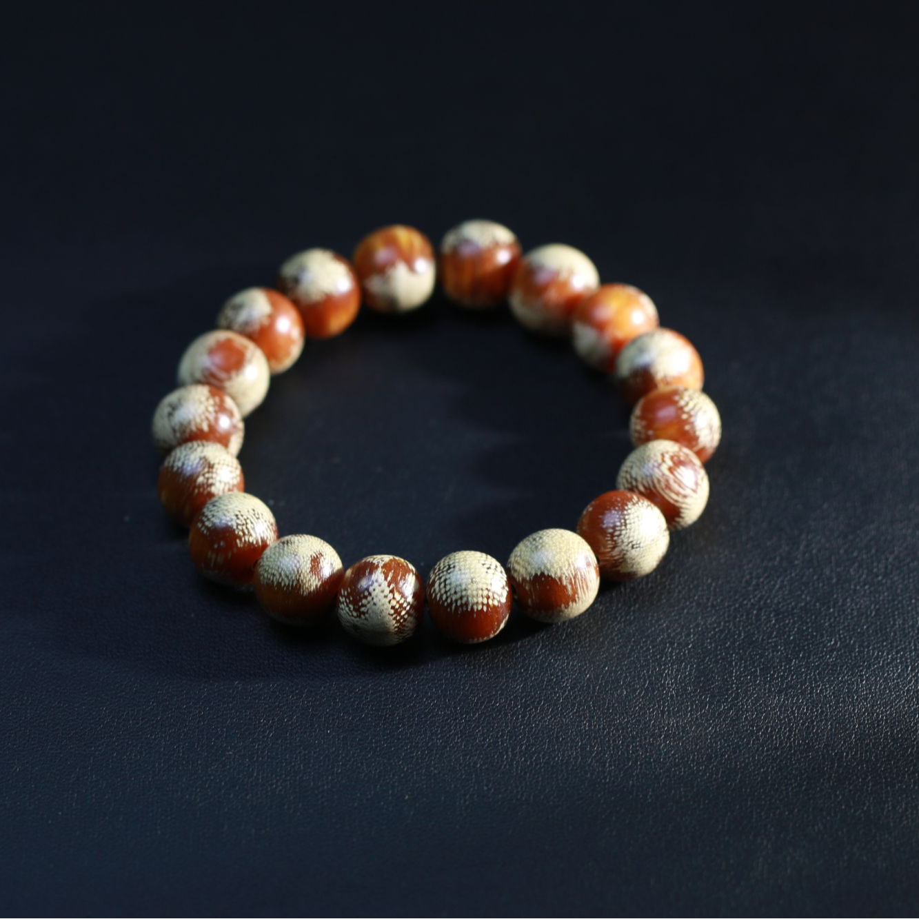 【曹总文玩】12MM文玩沉香木串手链R110