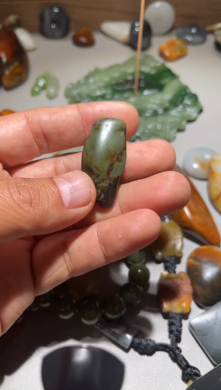 未镶嵌和田玉（子料）挂件和田玉原石