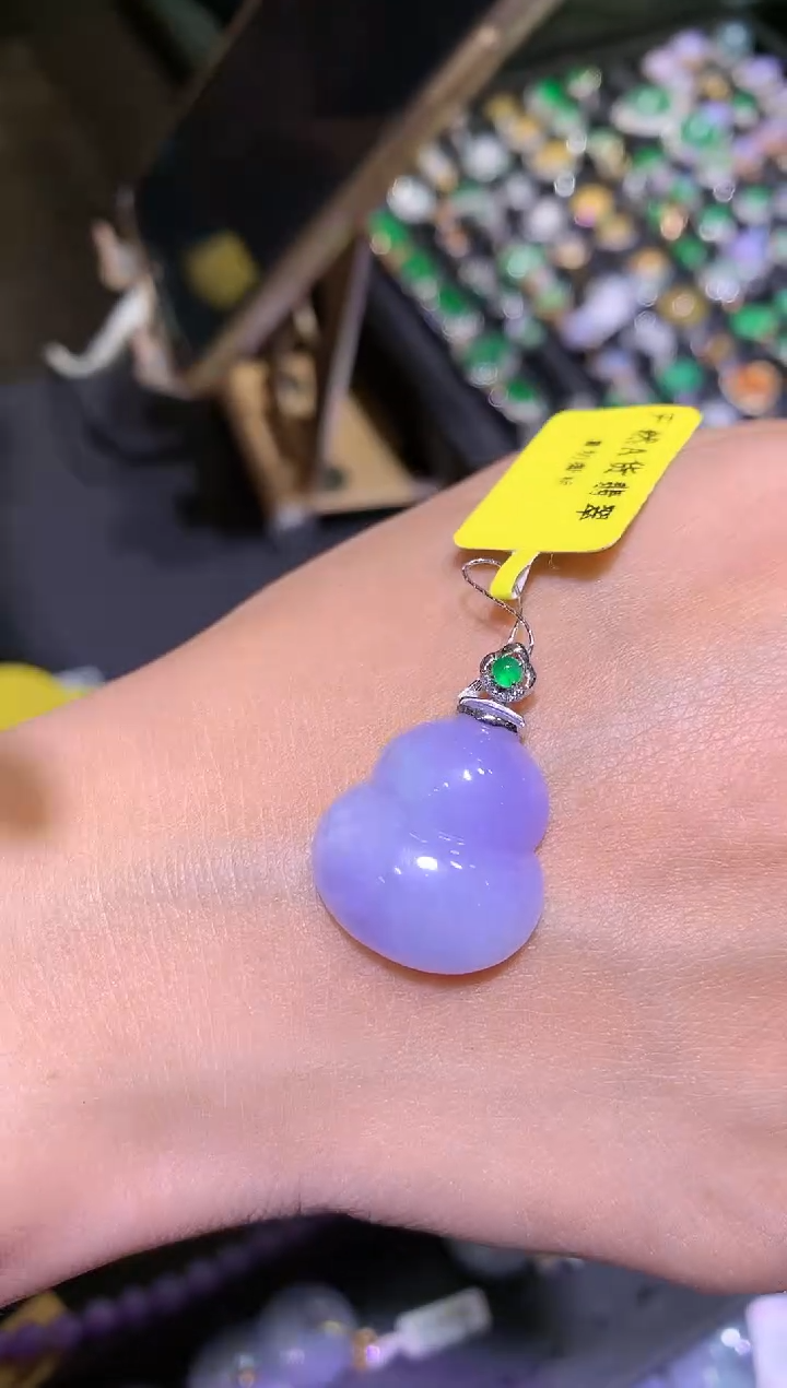 【闪购商品】翡翠吊坠(不含链)18K金镶嵌葫芦