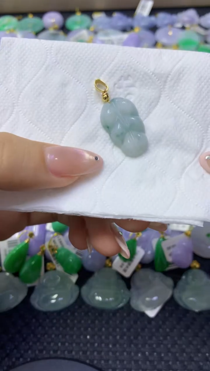 颈饰未镶嵌翡翠天然缅甸翡翠A货