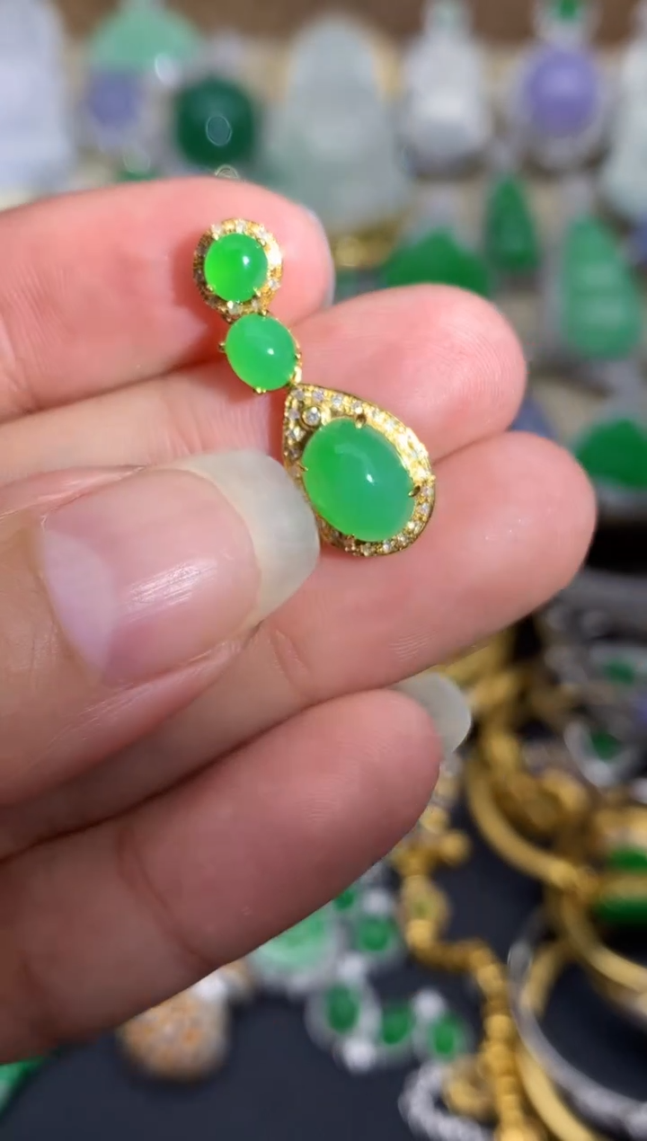 【闪购商品】翡翠颈饰18K金镶嵌390-中国好珍宝