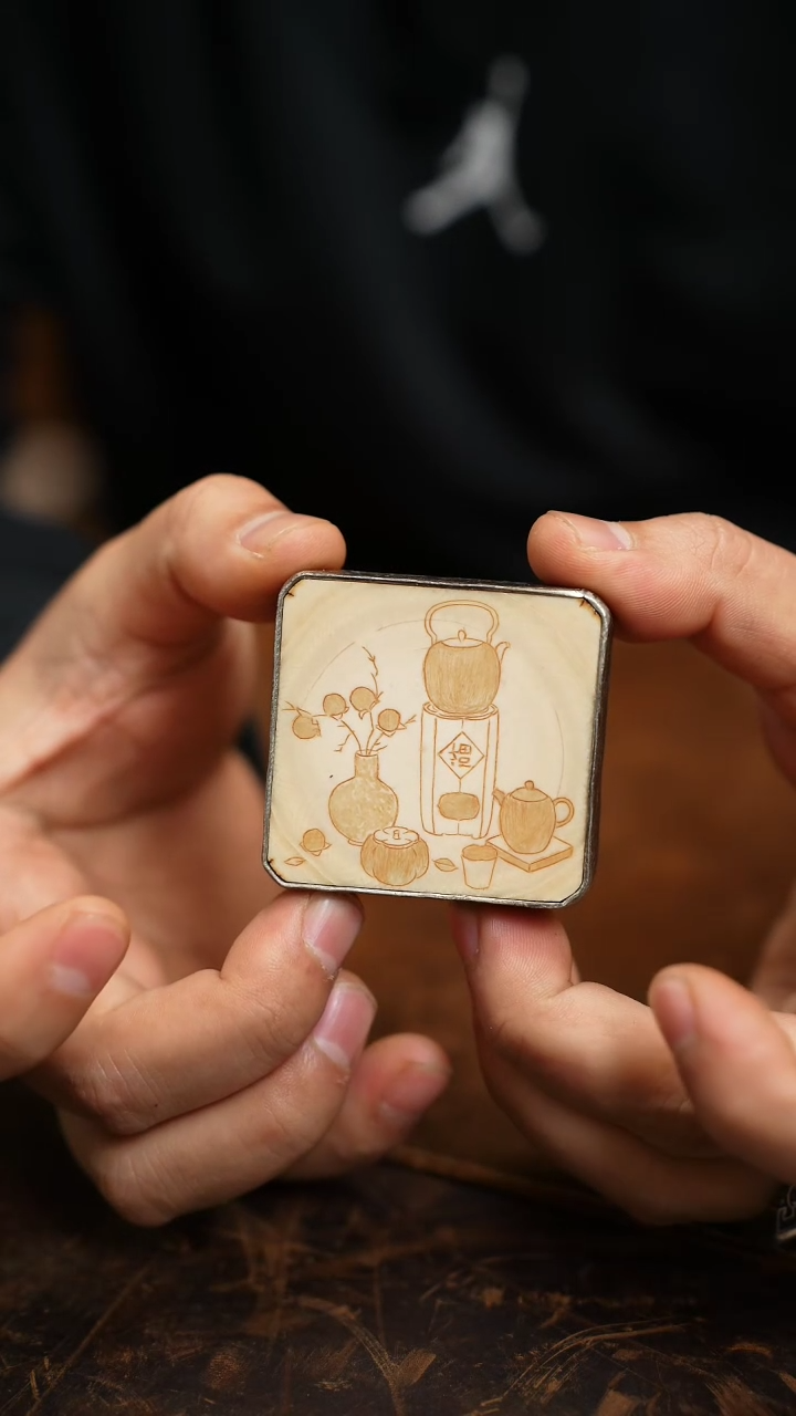 【闪购商品】东方猛犸手作手刻外包锡盖置