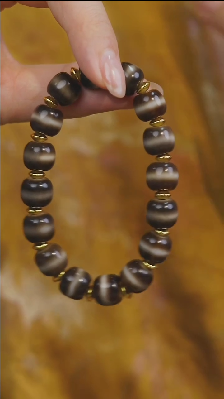 【闪购商品】玛瑙/玉髓手串未镶嵌多样性发其一