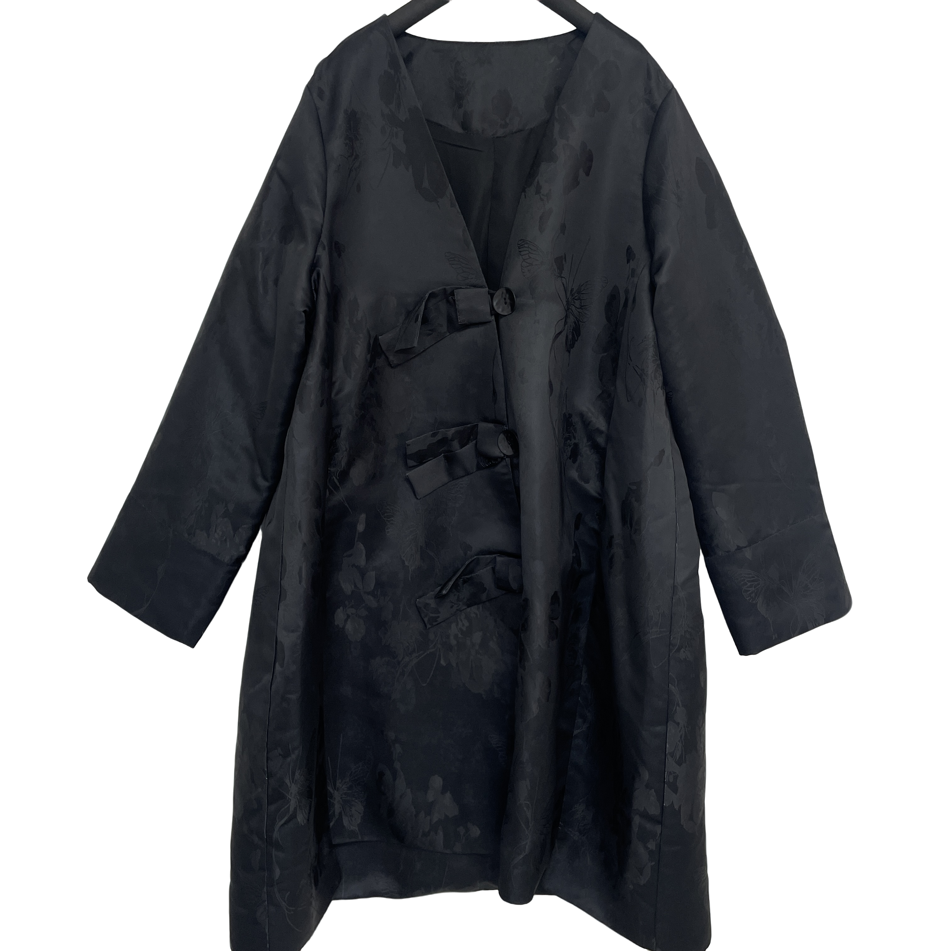 恬小霓（玲玲姐精选）1362/暗花蝶影/系扣/长外套/风衣/时尚/百搭