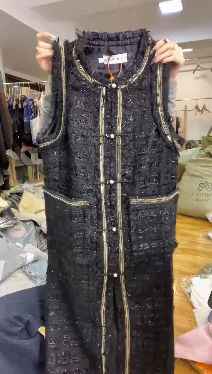 马甲裙       XL码      115-125斤