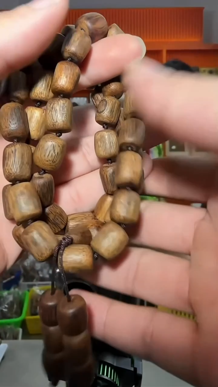 沉香手串343号长串红土多样性发一